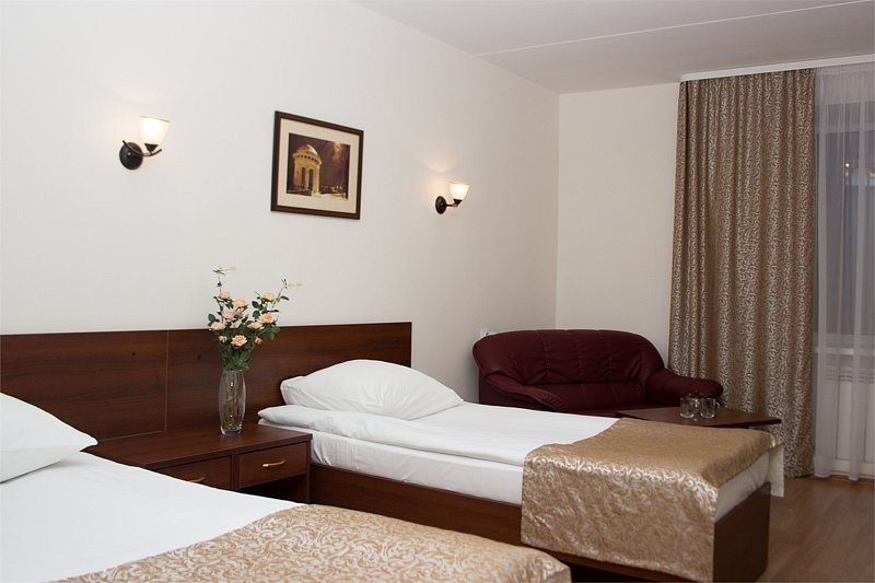 Стандартный 2-местный (TWIN с диваном)