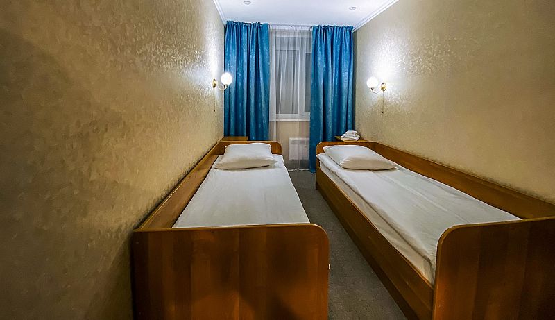 Люкс 4-местный 3-комнатный