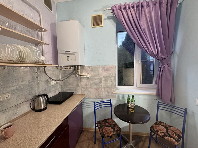 Апартаменты 6-местный 3-комнатный (с кухней, отдельный вход)