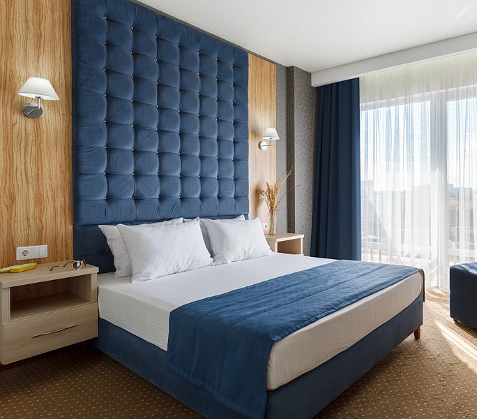 Люкс 2-местный 2-комнатный (вид на море)