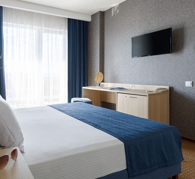 Люкс 2-местный 2-комнатный (вид на море)