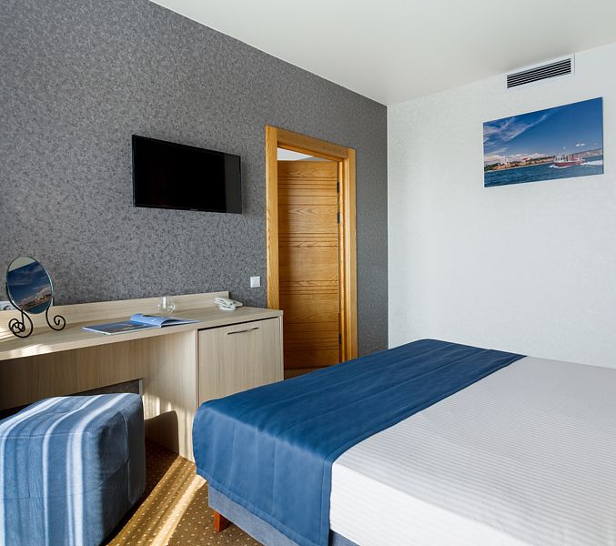 Люкс 2-местный 2-комнатный (вид на море)