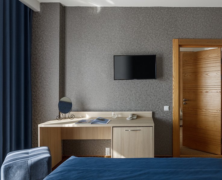 Люкс 2-местный 2-комнатный (вид на море)