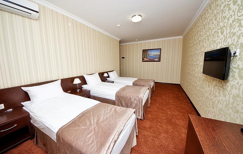 Стандартный 3-местный 1-комнатный (с балконом)