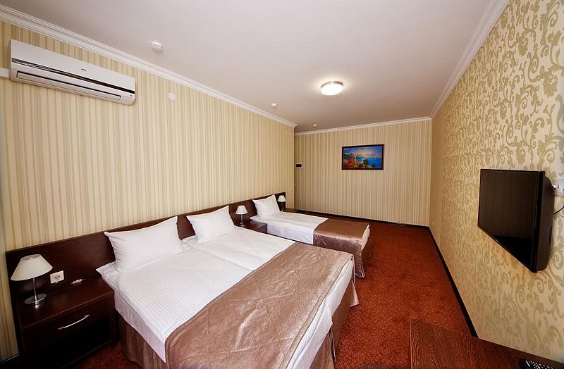 Стандартный 3-местный 1-комнатный (с балконом)