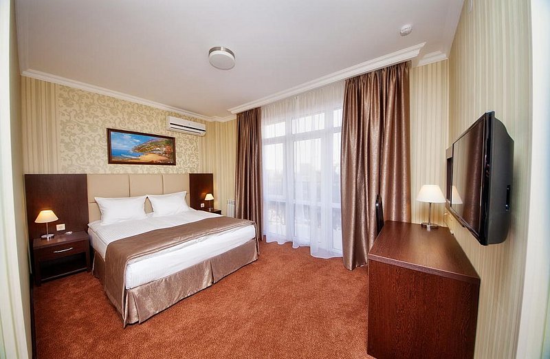 Улучшенный 2-местный 1-комнатный (с балконом)