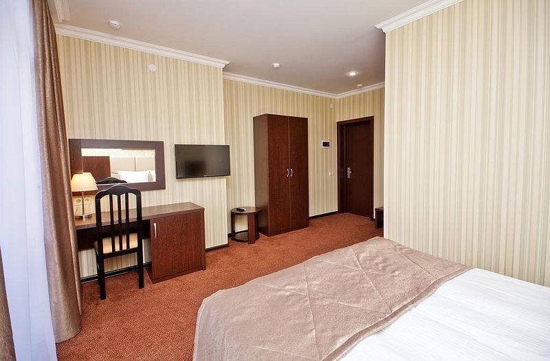 Улучшенный 2-местный 1-комнатный (с балконом)