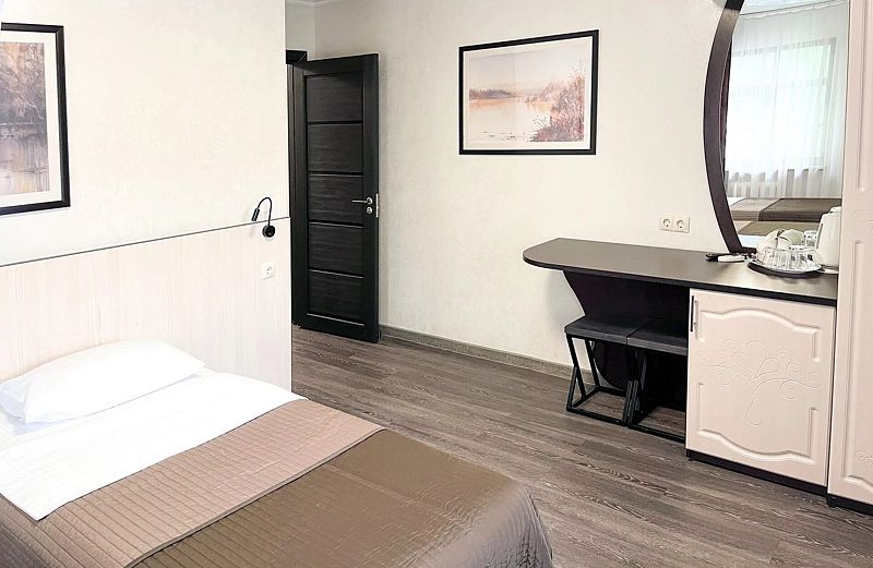 Стандартный 4-местный 2-комнатный