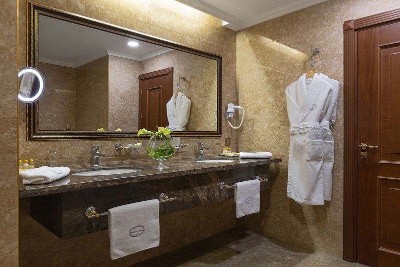 Люкс 2-местный 2-комнатный (SUITE)