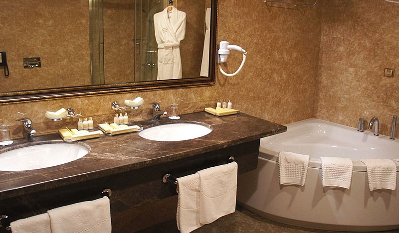 Полулюкс 2-местный (JUNIOR SUITE)