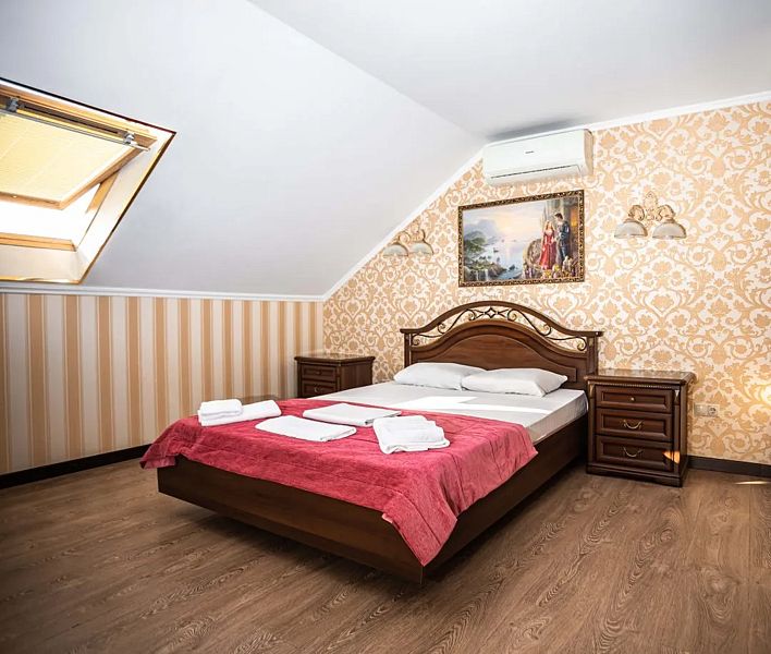 Люкс 2-местный (с балконом)