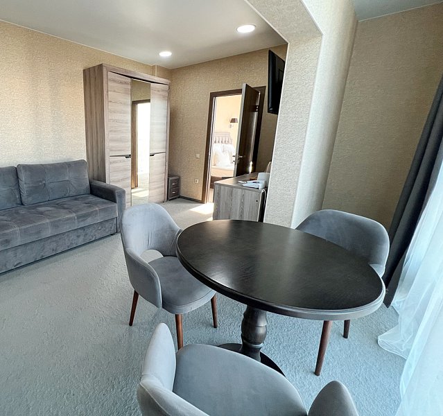 Deluxe 4-местный 3-комнатный