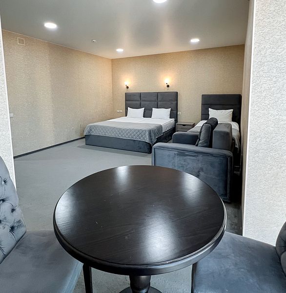 Коттедж 4-местный Premium 2-комнатный 2-уровневый