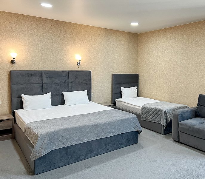 Коттедж 4-местный Premium 2-комнатный 2-уровневый