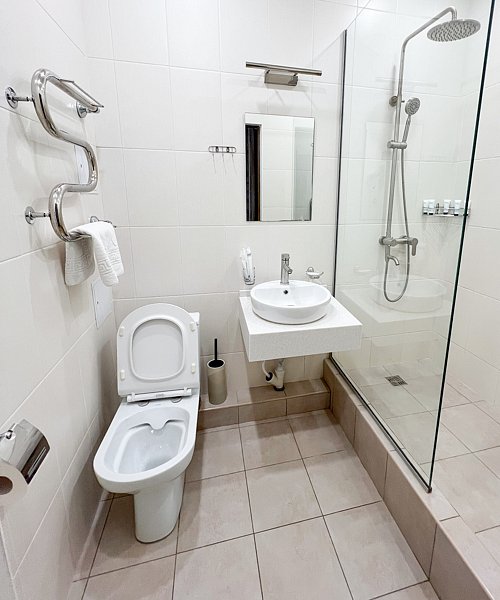 Коттедж 4-местный Premium 2-комнатный 2-уровневый