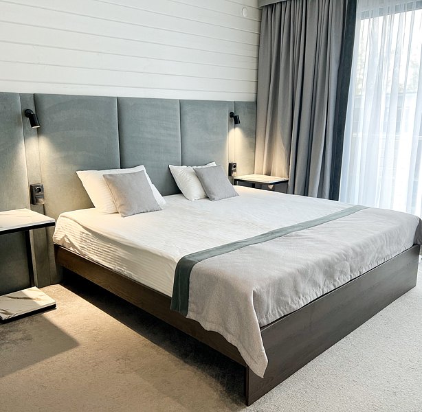 Коттедж 4-местный Premium 2-комнатный 2-уровневый