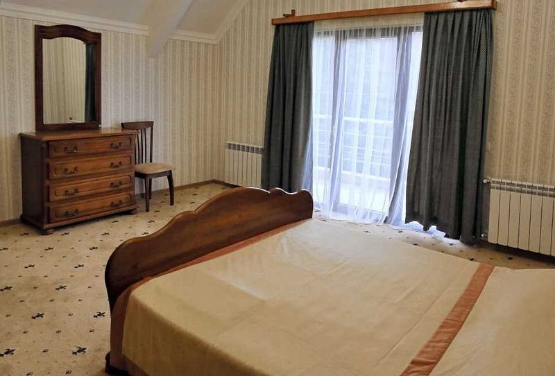 Люкс 2-местный 3-комнатный (корпус №2)