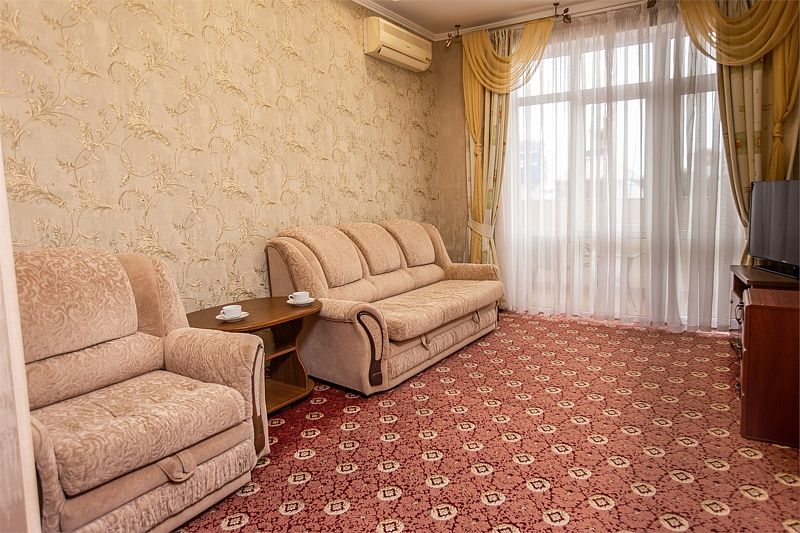 Люкс 4-местный 2-комнатный (0лимп Апарт)