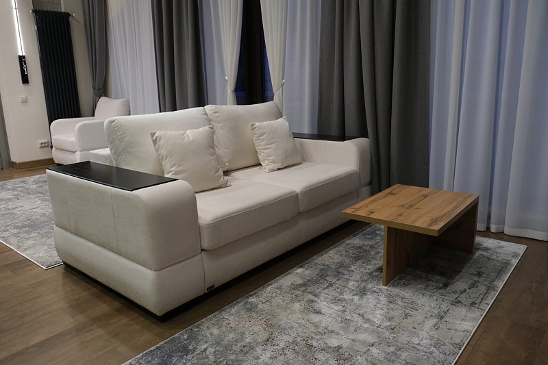 Люкс 2-местный 1-комнатный (с балконом)