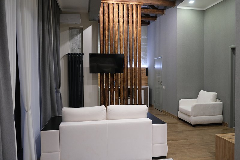 Люкс 2-местный 1-комнатный (с балконом)