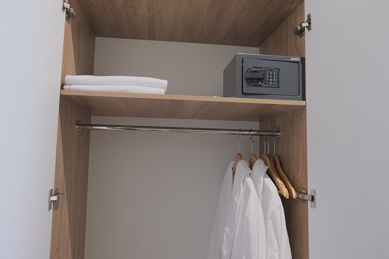 Люкс 2-местный 1-комнатный (с балконом)