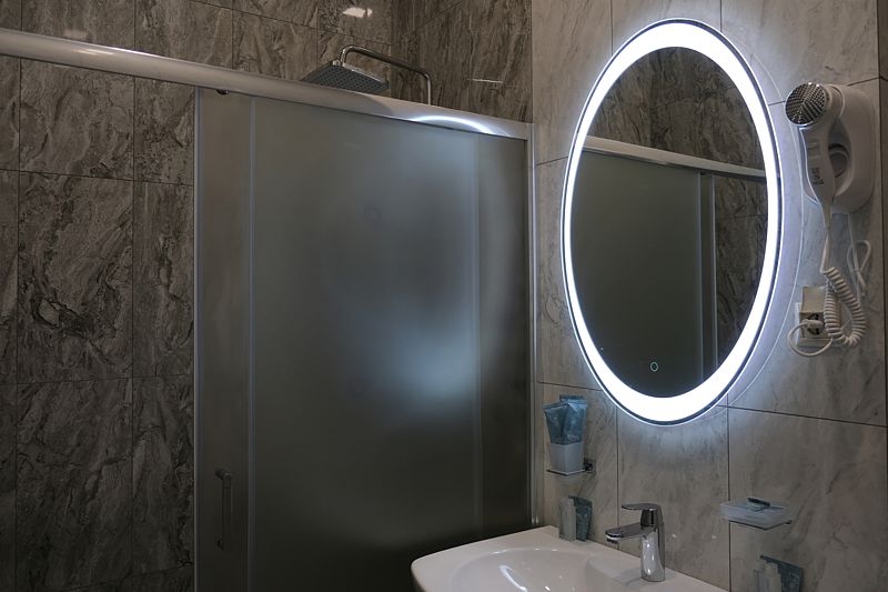 Люкс 2-местный 1-комнатный (с балконом)