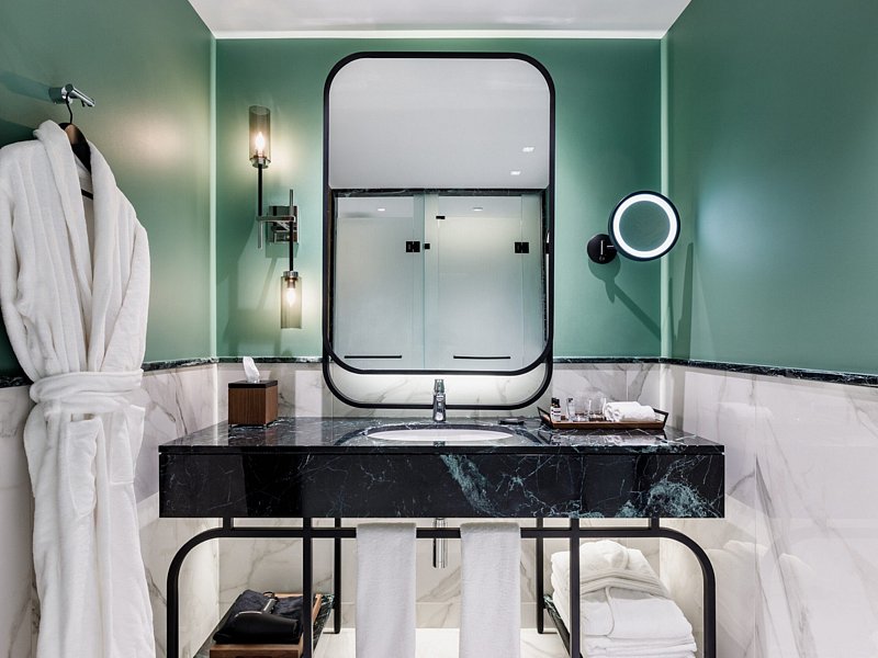 Номер 2-местный (DBL Кинг с видом на город)