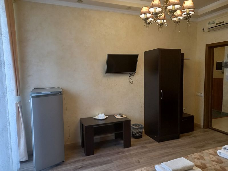 Комфорт 2-местный 1-комнатный (с балконом вид на море 4-5 этаж)