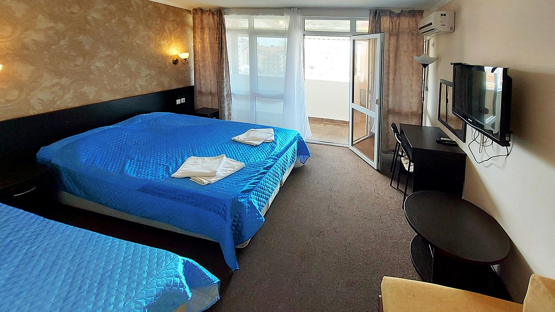 Стандартный 3-местный (с балконом)