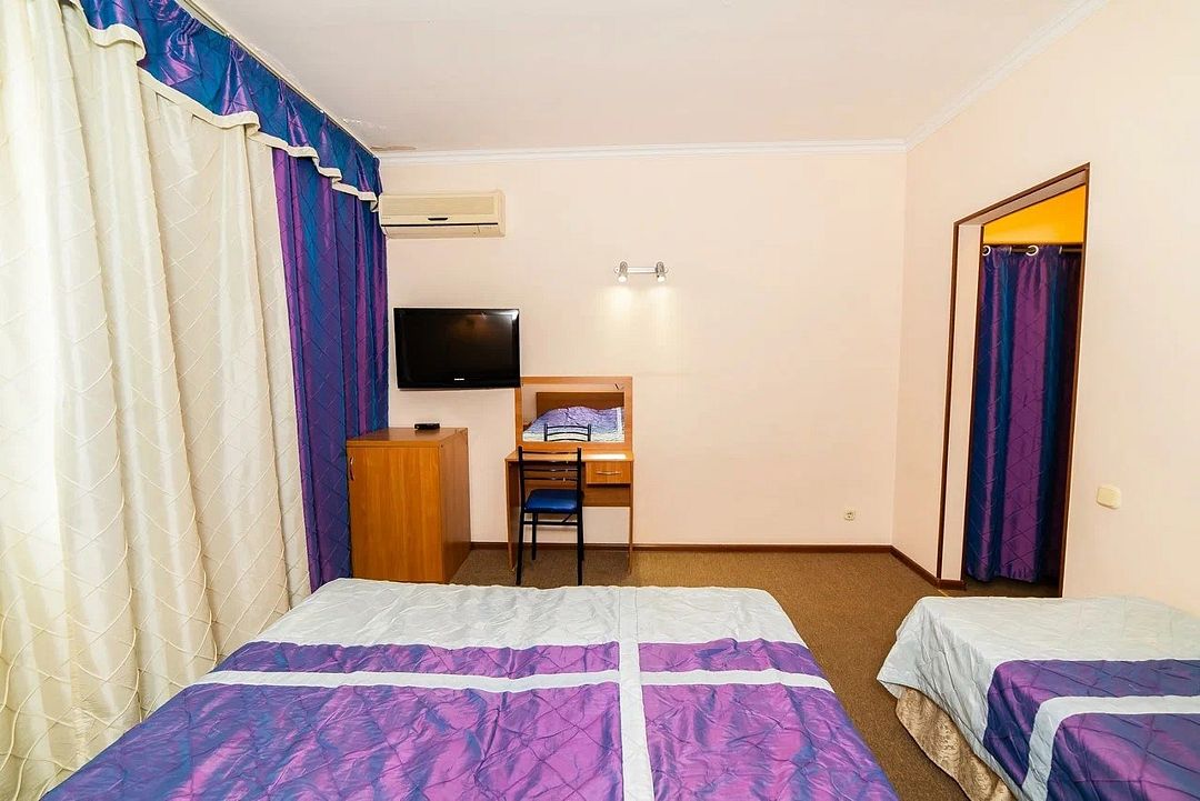 Стандартный 3-местный (с балконом)