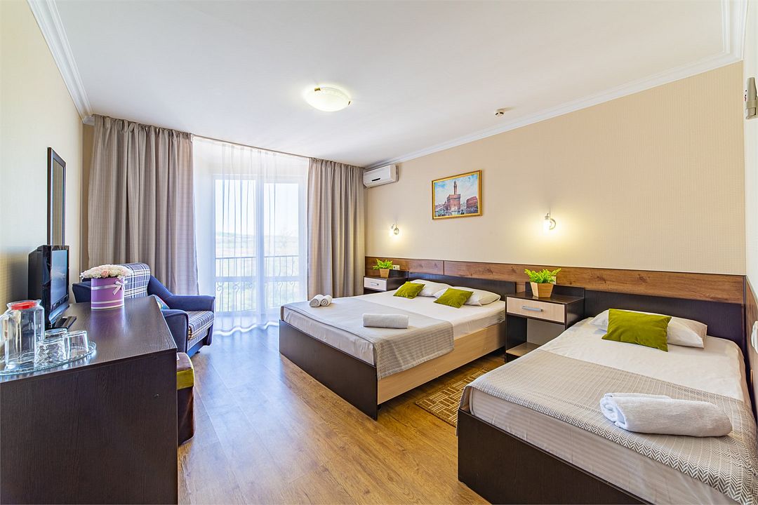 Комфорт плюс 3-местный