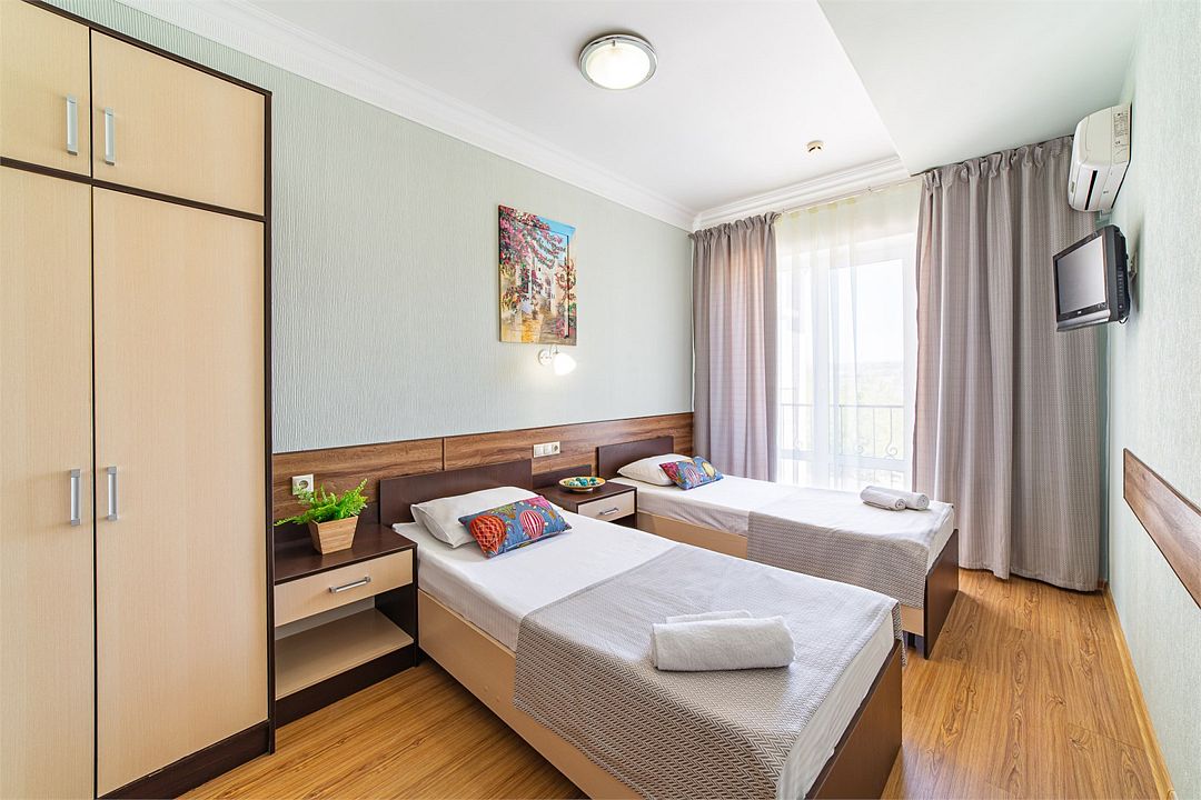 Семейный плюс 4-местный 2-комнатный