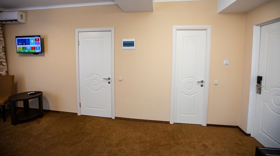 Люкс Комфорт 2-местный 2-комнатный (с ремонтом)