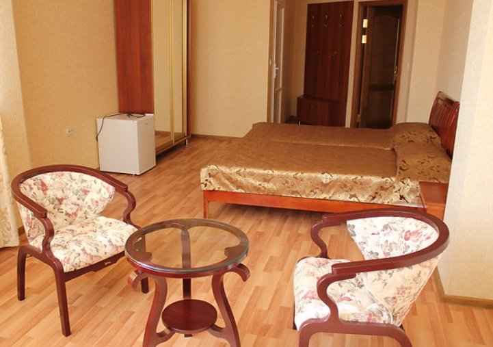 Улучшенный 2-местный TWIN (с видом на город)