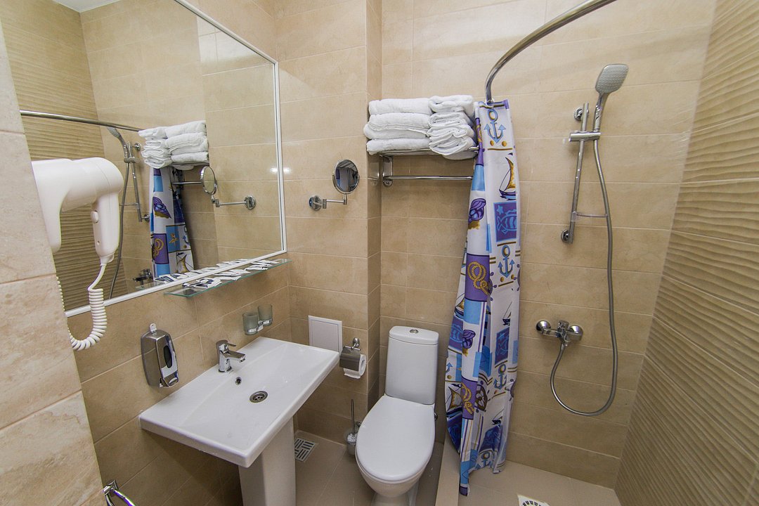 Семейный 4-местный 2-комнатный (вид на море)