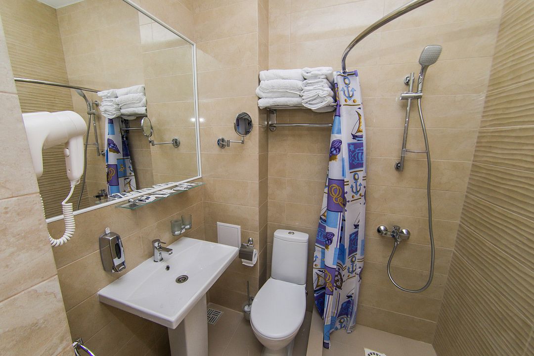 Семейный 4-местный 2-комнатный (вид на море)