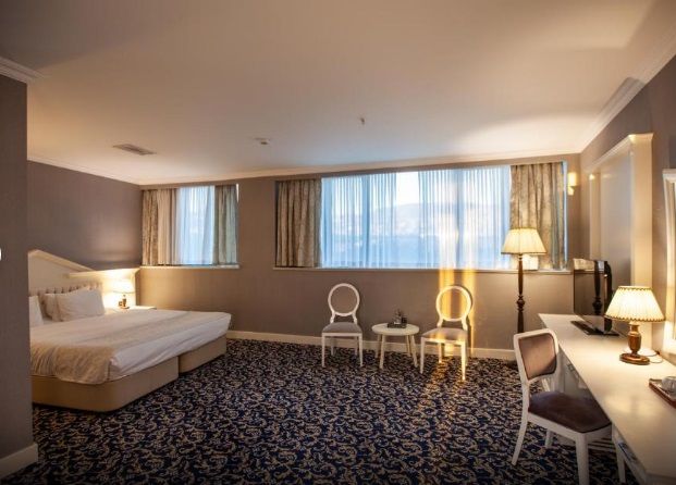 Suite 2-местный 1-комнатный (Corner)