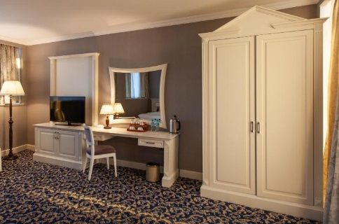 Suite 2-местный 1-комнатный (Corner)