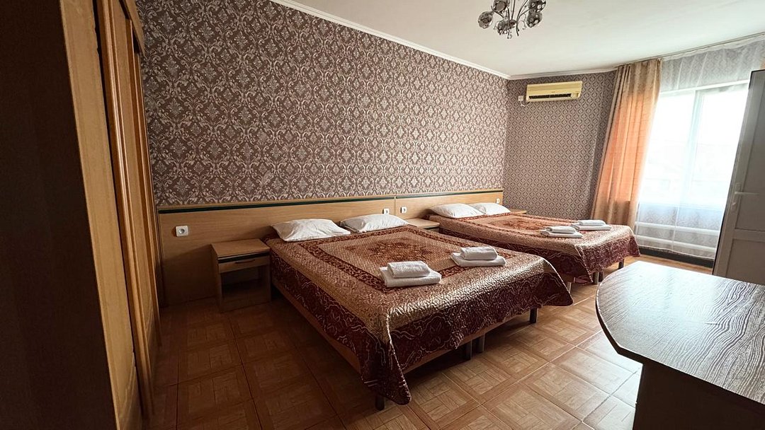 Стандартный 4-местный 1-комнатный