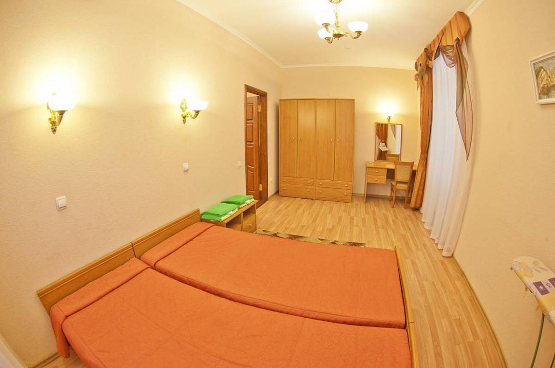 Улучшенный 2-местный 2-комнатный (корпус 3)