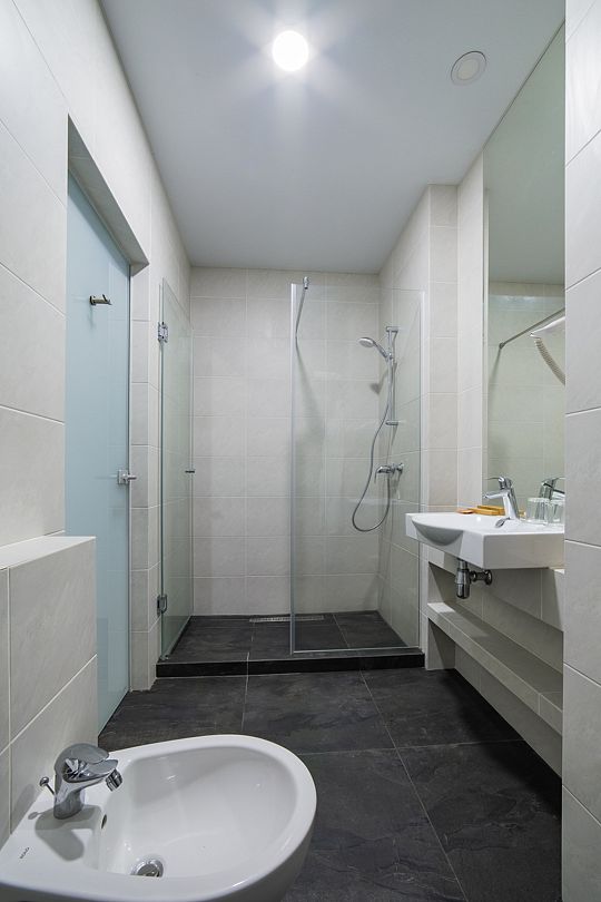 Люкс 4-местный 3-комнатный