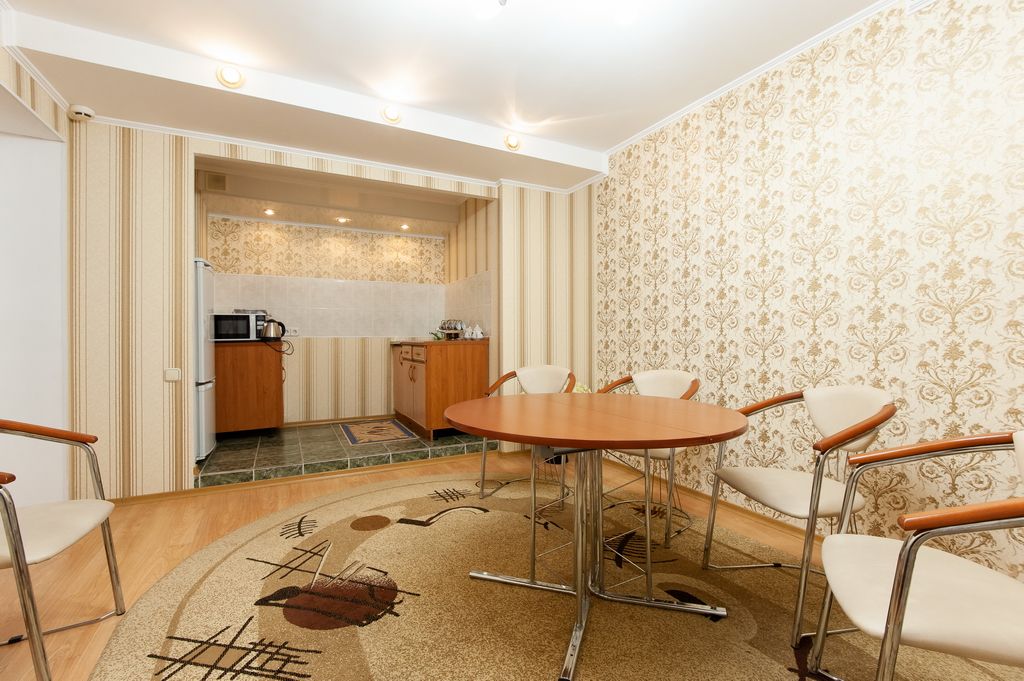 Люкс 2-местный 3-комнатный