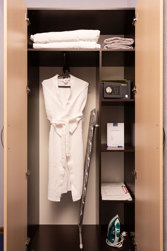 Superior (Отель 3*) 2-местный 1-комнатный с балконом, вид на море, двуспальная кровать