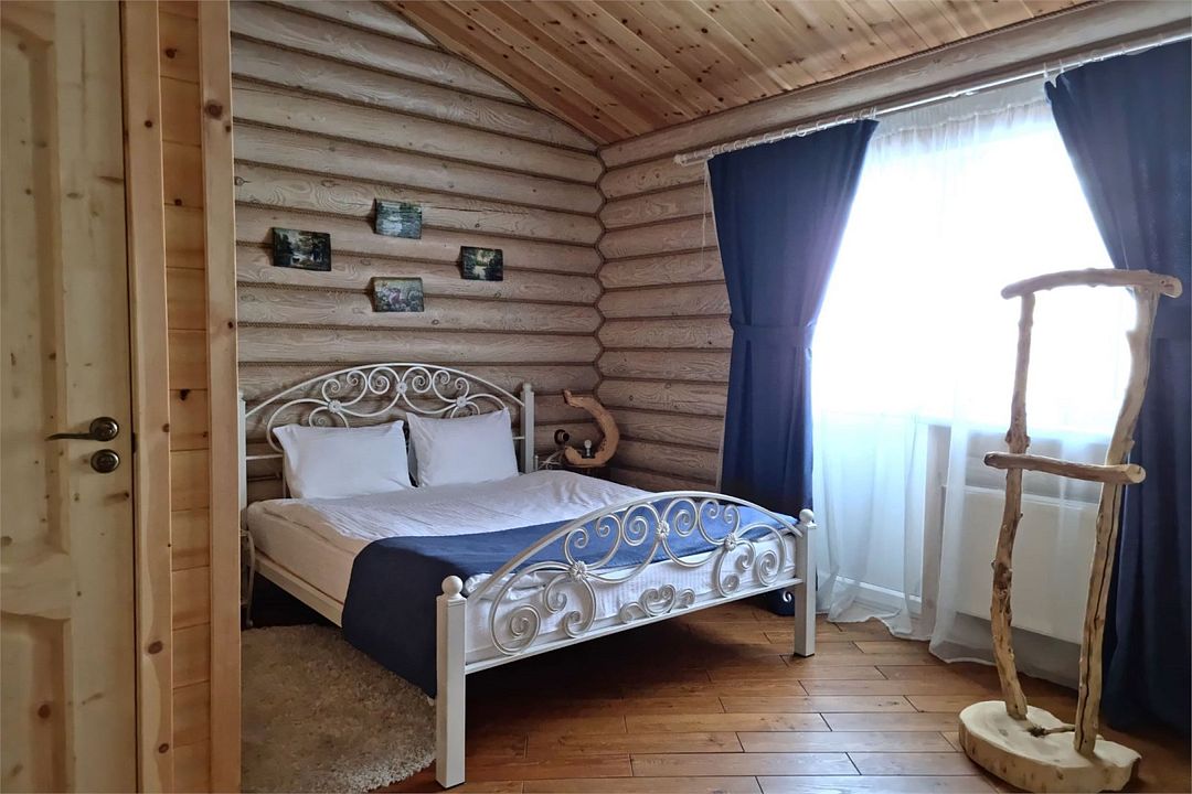 Дом 8-местный 5-комнатный (Барский)