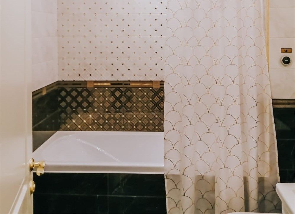 Люкс 2-местный 2-комнатный (50 кв.м, 3 этаж)