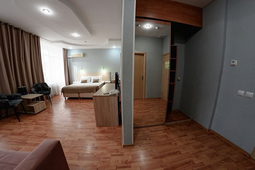 Студия Семейный 4-местный 2-комнатный