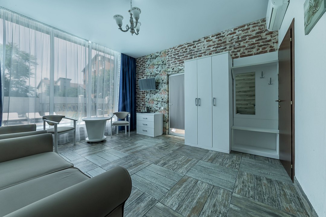 Бунгало 4-местный 2-комнатный (1 этаж)