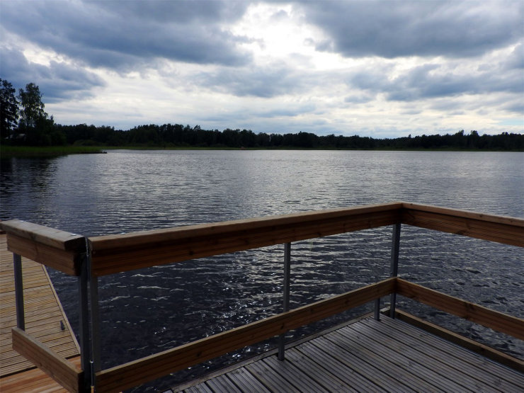 Дом 6-местный 3-комнатный (на воде, 3 спальни, летний)