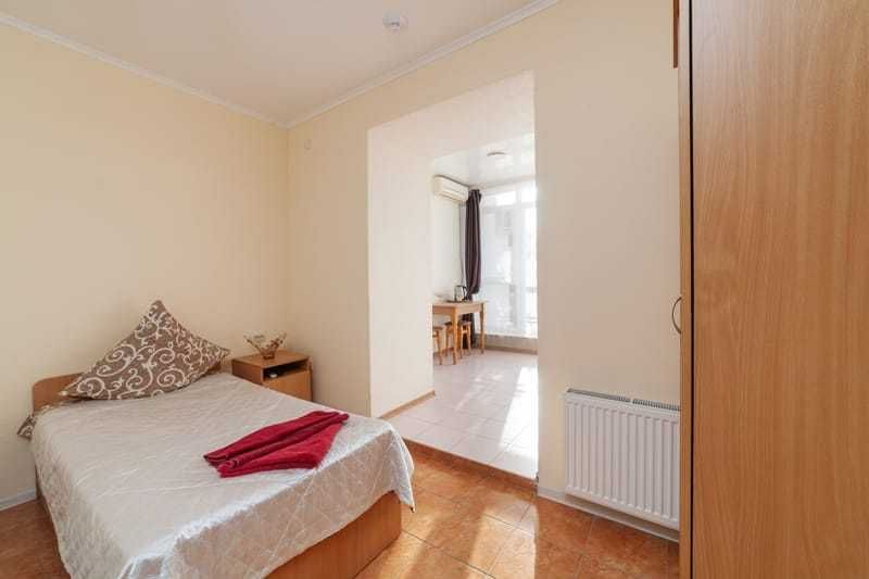 Полулюкс 2-местный 1-комнатный (семейный)