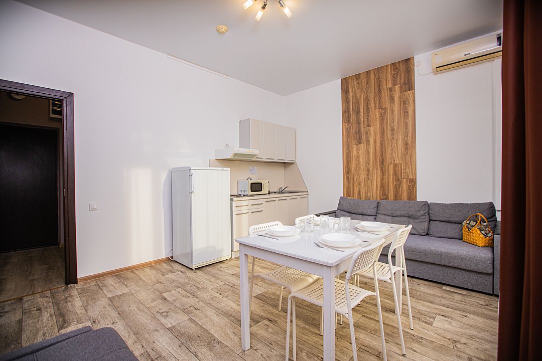 203 Апартаменты 6-местные 2-комнатные